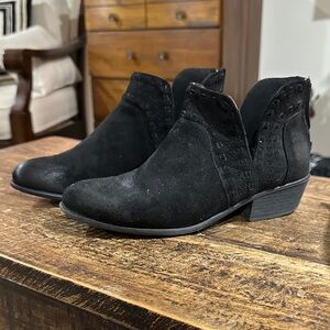 Women's Black Natural Reflections Ankle Boots Size 8